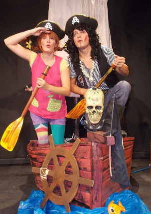 Lutkovni abonma in izven: PIKA NOGAVIČKA IN GUSAR VAL